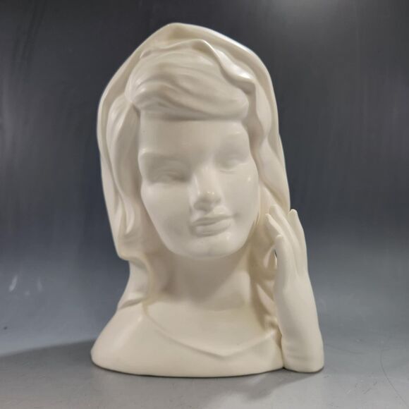 Jackie Kennedy in Mourning Head Vase 1964 White Porcelain Planter Inarco Japan